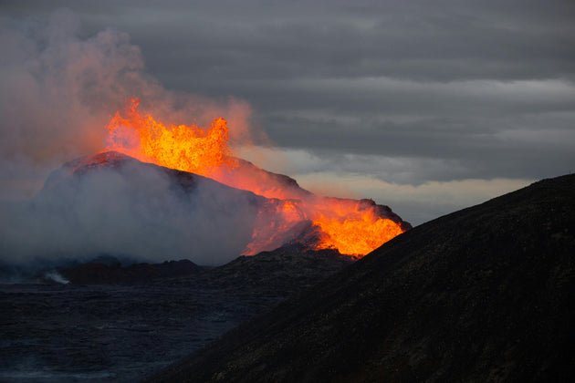 Yellowstone Volcano: Eruption Risks and 2024 Geological Insights