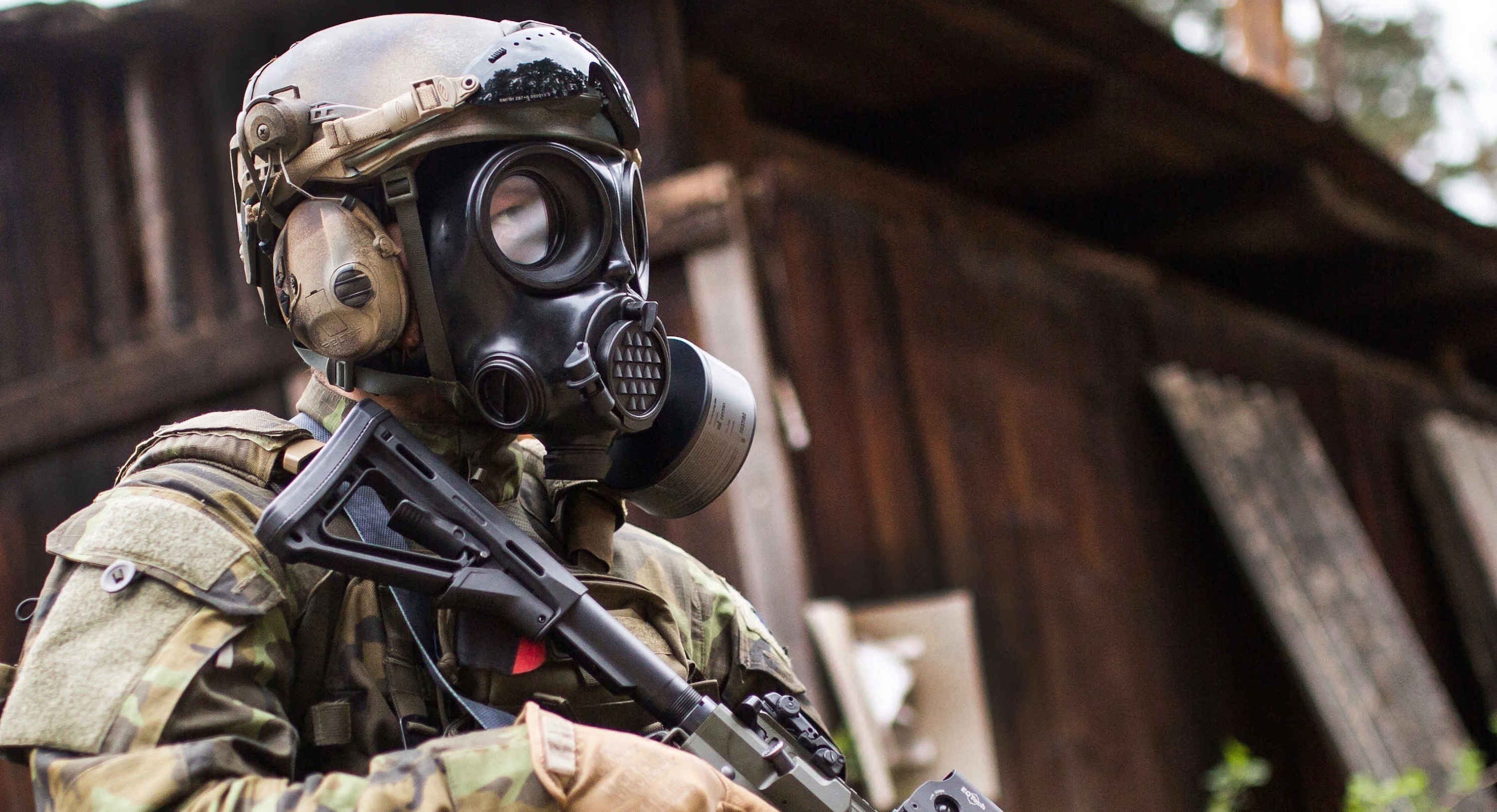 CM-7M Military Gas Mask | Chemical Warfare Gas Masks | MIRA Safety